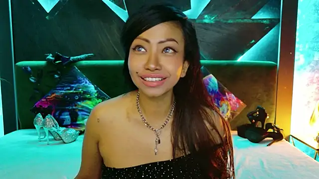 ElyaQuinn webcam