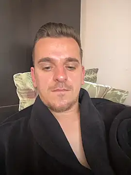 Huge_cock22cm