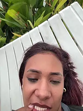 DollyBrowncc webcam
