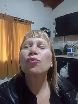SexyMilf1211 webcam