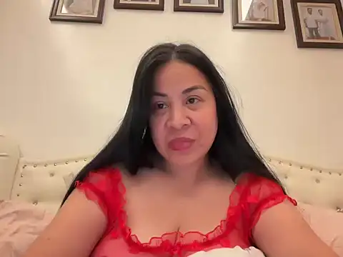 NaughtySCARLETSIN webcam