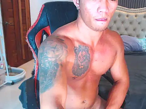 fuckinghot201 webcam