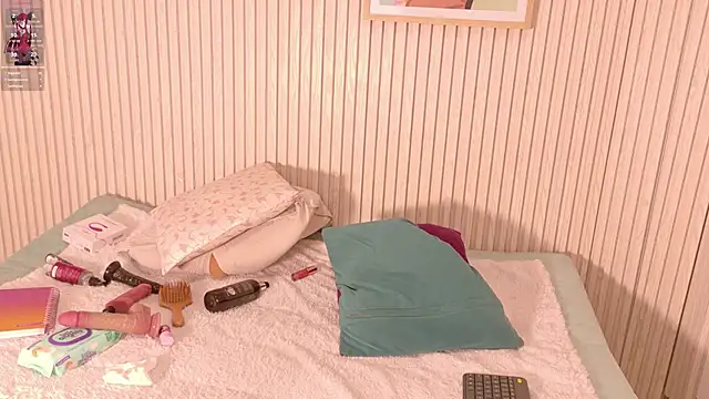 MiaJanss webcam