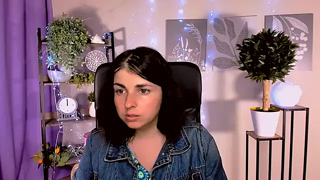MartaEdams webcam