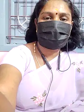 Miss-Maggi webcam