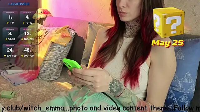 Witch_Emma webcam