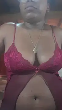 channeldelacroix (F milf) - OPEN PUSSY