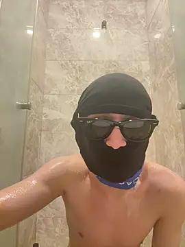 turkishtwinkefe (M twink) - duş almaya başla  start taking a shower