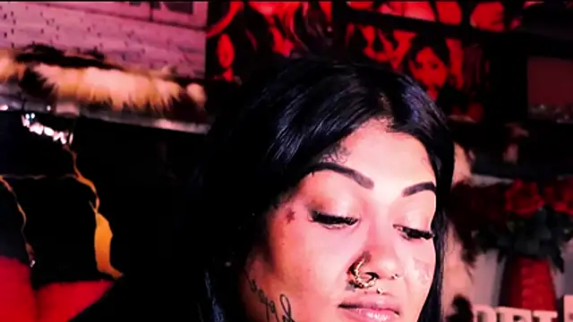 indian_dreamgirl webcam