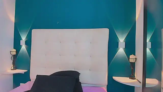 MiaaCarter_ webcam