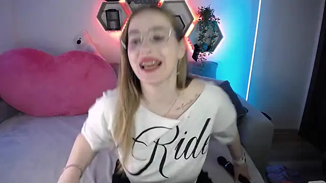 SabrinViolet webcam