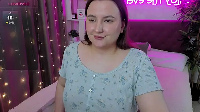 FeralPeach webcam
