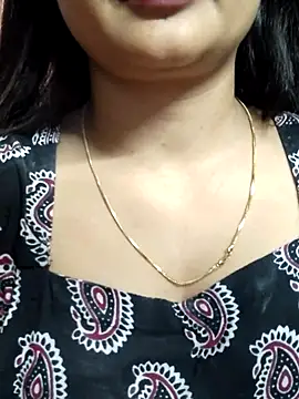 Wild-janvi webcam