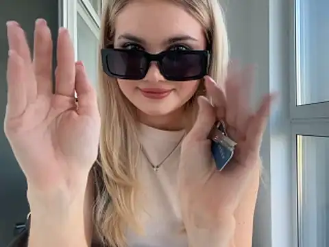 kirtova_ webcam