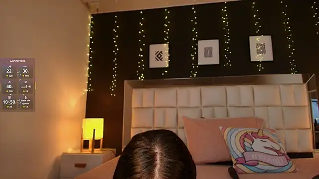 aria_bloomer webcam