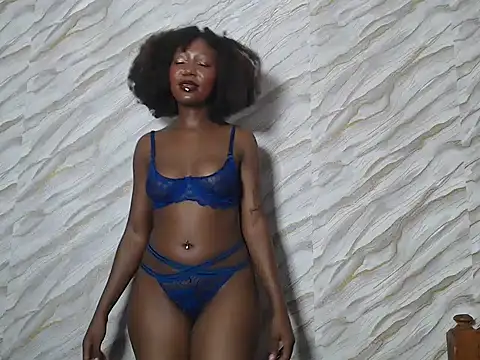 SpicyMackenzie22 webcam