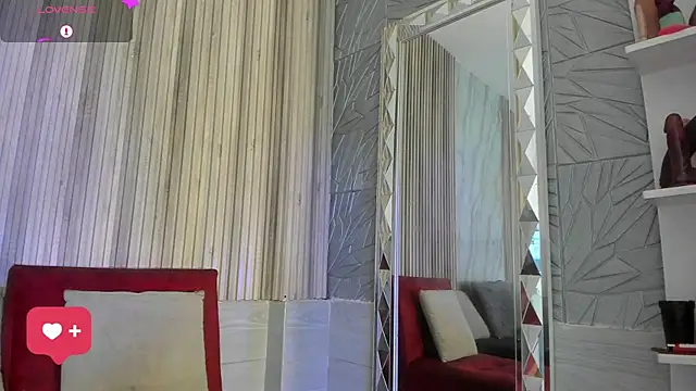BriannaChelsea webcam