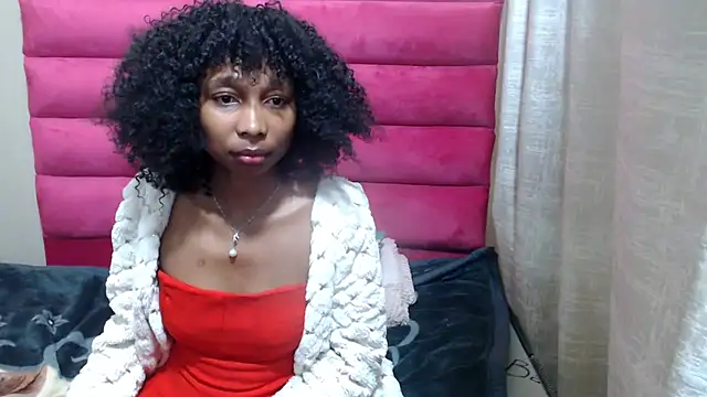 ExtraDoll webcam