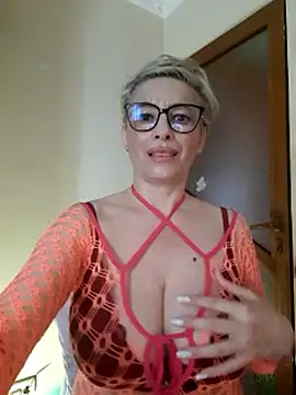 LunaBlaise webcam