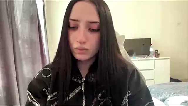 KiraJaydes webcam