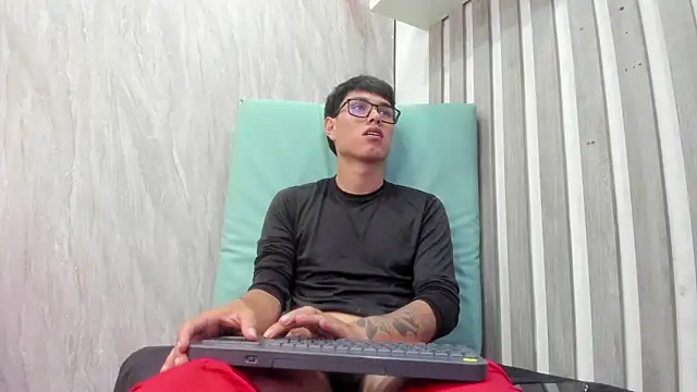 Dylanxscot webcam