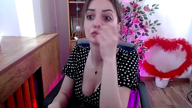 LeylaLoveli webcam