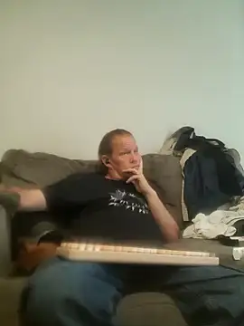 yourMasterisBored webcam