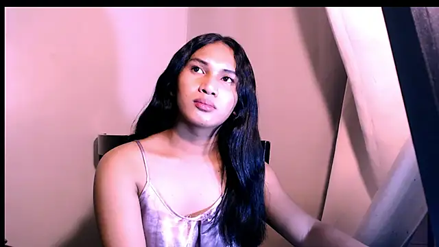 slutty_aki webcam