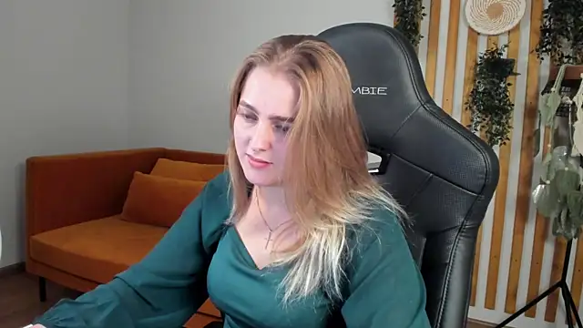 EllaBells webcam