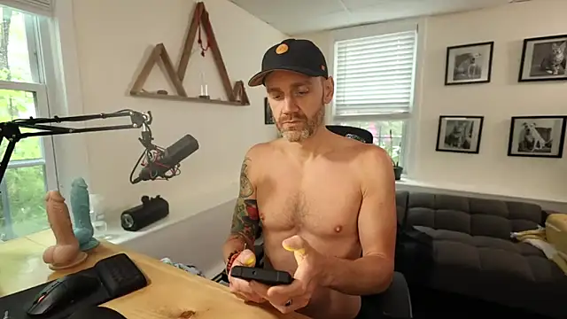bradbronton (Ask my age) - Cum