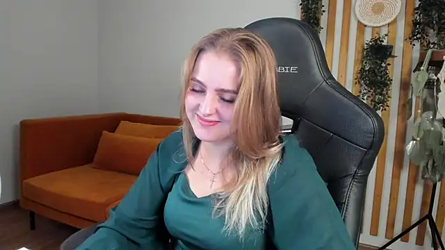 EllaBells webcam