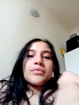 Virgin_Pussy_Love webcam