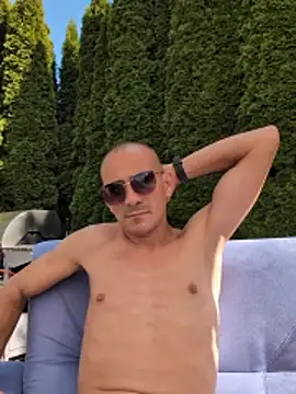 Adyxxx69 webcam