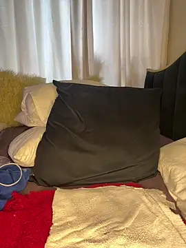 CynnxxxBarb webcam