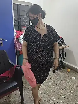 HeartlessGirl webcam