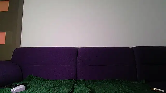 Julianna68 webcam