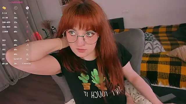 Alice_CutePerv webcam