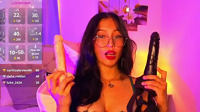 naomifire_ webcam
