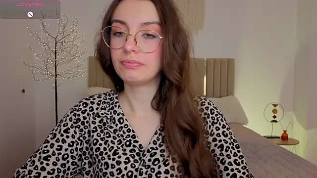 Real_cutie1 webcam