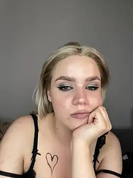 April_Purr webcam