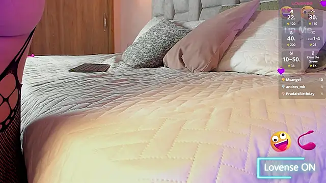 Luna_honey9 webcam