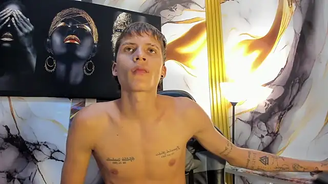 mono_blonde webcam