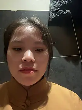 Bella_7777 webcam