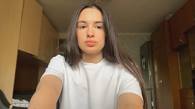 CarolineRu webcam