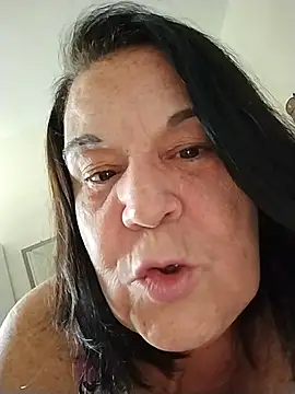 Yaya_Mineira webcam