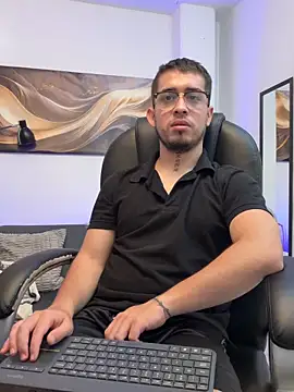 Tommas_Jhonson webcam
