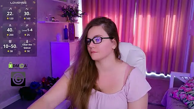 KellyKleine webcam