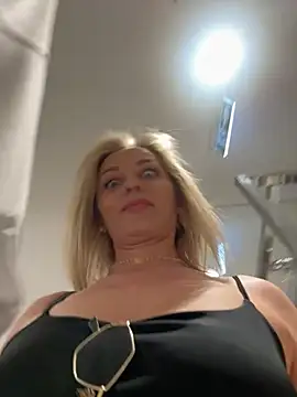 VikaBunny1 webcam