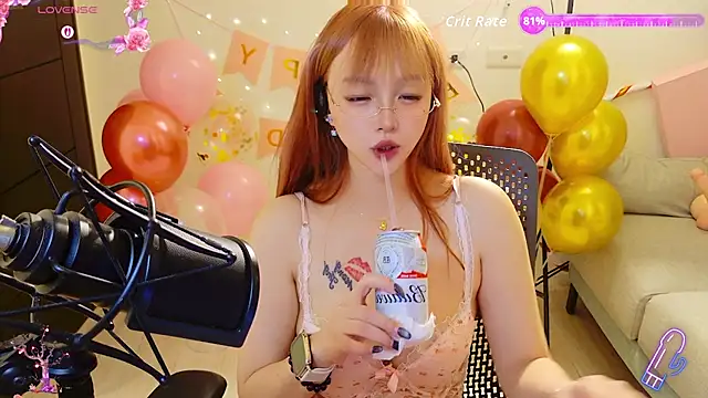 Khaleesi_ying_ webcam