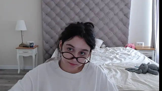 cute_lilia webcam
